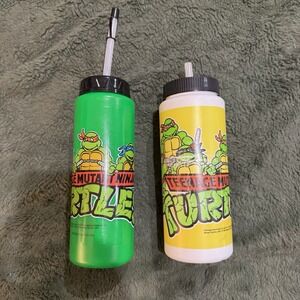 Vintage 1988 TEENAGE MUTANT NINJA TURTLES WATER BOTTLE With Straw Green & Yellow